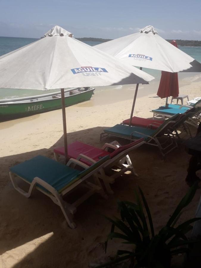 Cabanas Black And White Hotel Cartagena ภายนอก รูปภาพ
